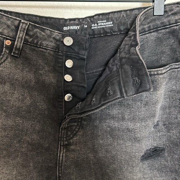 Old Navy button fly shorts - Picture 4 of 6